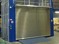 Goederenlift, draagvermogen: 2000kg, afmetingen plateau: 4000x2700